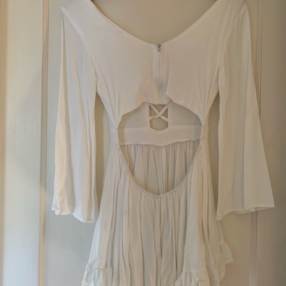 White Esther Boutique White Romper w/back cutout - Picture 2 of 2